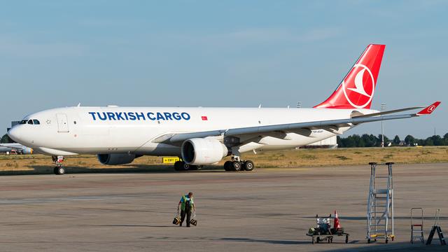 TC-JOO:Airbus A330-200:Turkish Airlines